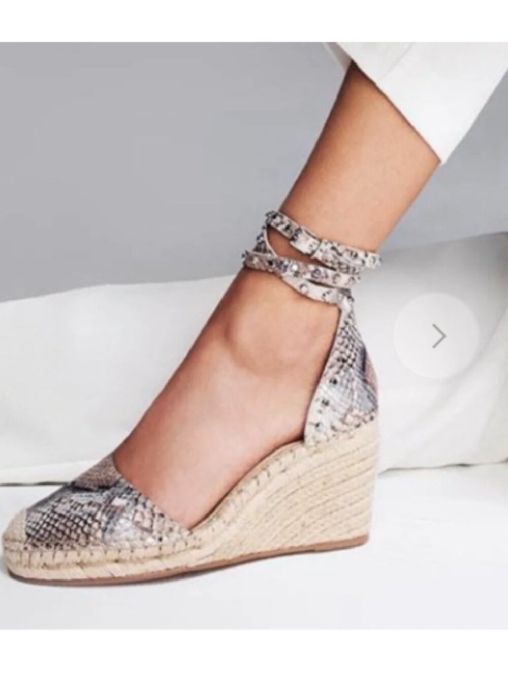 VINCE CAMUTO Vannisa Leather Snake Stud Ankle Wrap Espadrille size 8.5 NIB